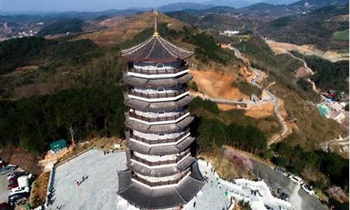 锦岩公园简介,锦石岩寺庙