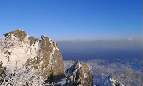 白山市老秃顶子山海拔_白山景点秃顶山